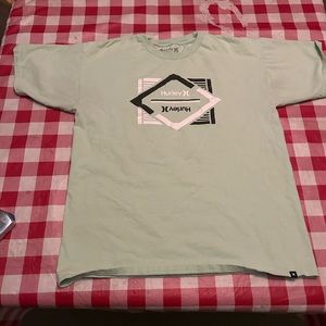 3/25$ Hurley T-Shirt